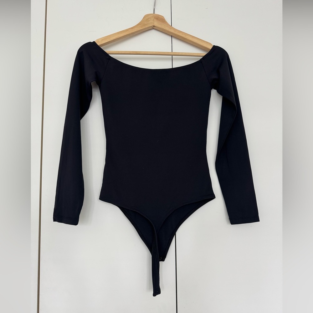Babaton Classic Black Long Sleeve Bodysuit